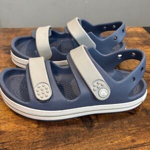 CROCS Kids Navy and Light Gray Sandals size 12